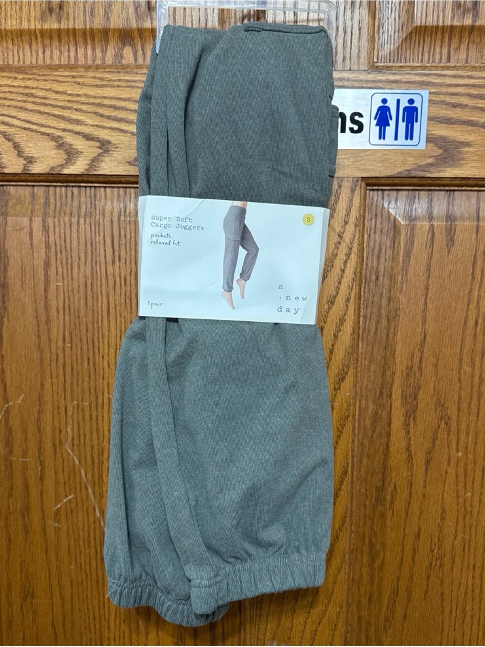 a new day women Small Super Soft Cargo Joggers - Gray
